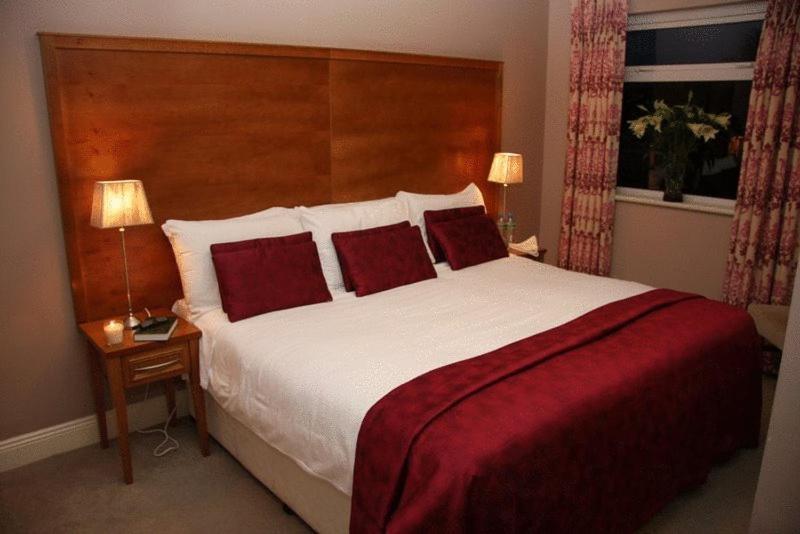Lake Lodge Guesthouse Килларни Экстерьер фото