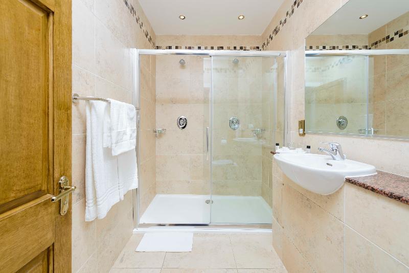 Lake Lodge Guesthouse Килларни Экстерьер фото